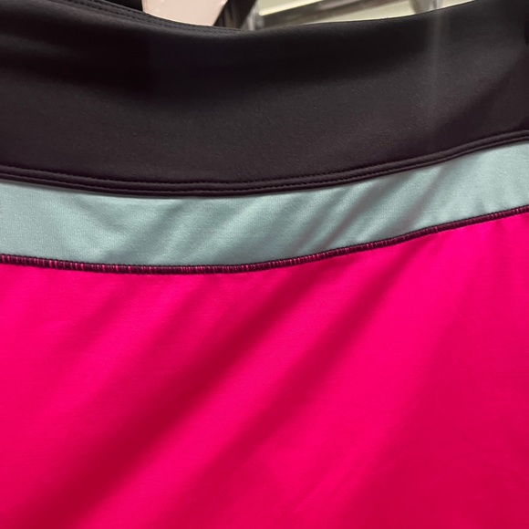 FILA Tennis Skirt Skort Like New! Fun Colors! Back Zip Pocket! - Picture 6 of 8